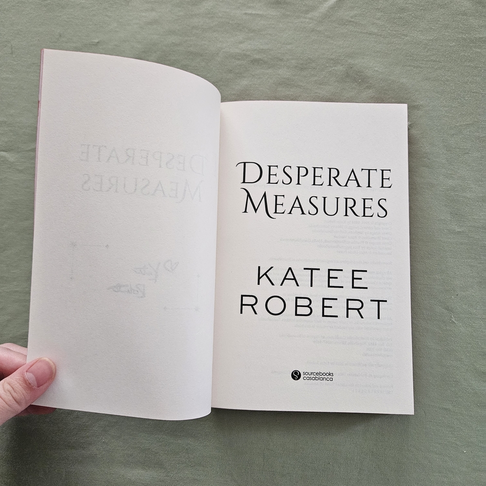 Desperate Measures Wicked Villains 1 by Katee Robert - Paperback Special Edition - Picture 2 of 8